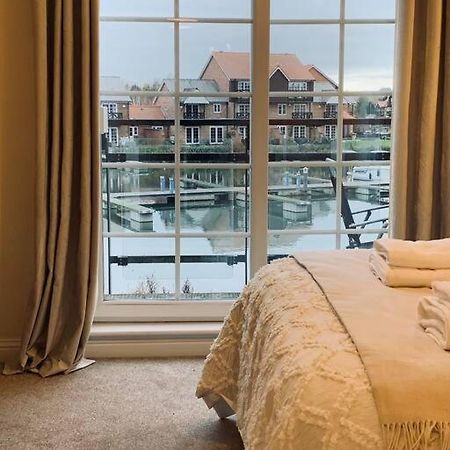 Apartmán Waterside Townhouse With Balcony And Marina View Skellingthorpe Exteriér fotografie