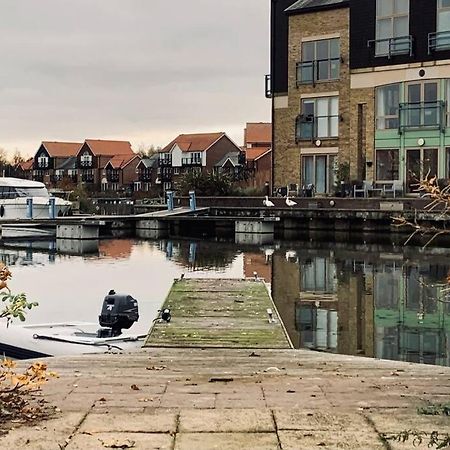 Apartmán Waterside Townhouse With Balcony And Marina View Skellingthorpe Exteriér fotografie
